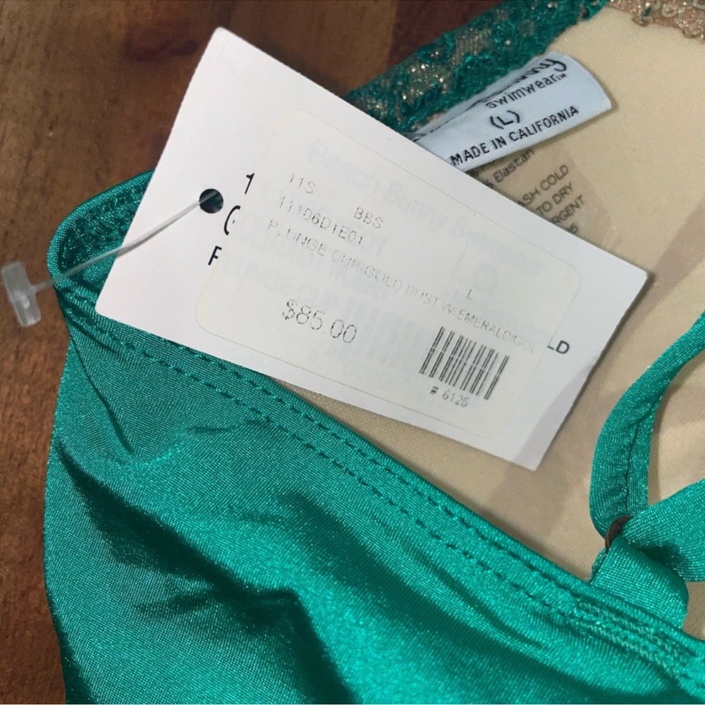 NWT Gold Dust beach bunny bikini TOP only - Picture 3 of 6